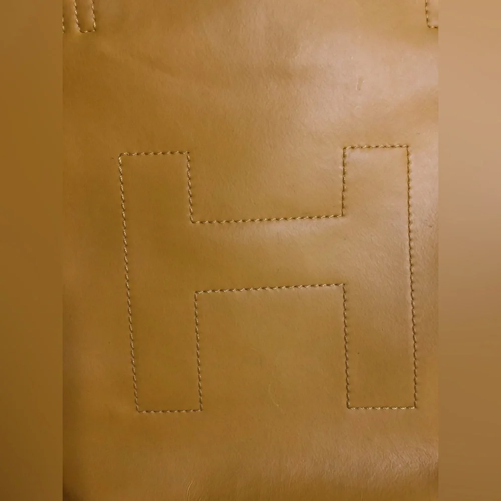 Hunter Yellow Rubber Tote - Picture 3 of 16